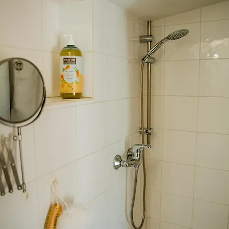 Ferienhaus La Petite Vue, Paranthese Enchantee Sous La Cite